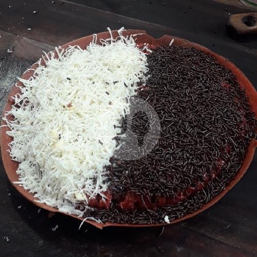 1/2 Coklat Keju 1/2 Ketan Klapa Pandan Susu (Besar) menu Martabak Suka Hati 99 Bang Johan, Pemuda