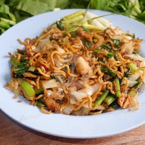 Nasi Goreng Geprek Pak Kribo: Surga Kuliner di Surabaya yang Wajib Dicoba