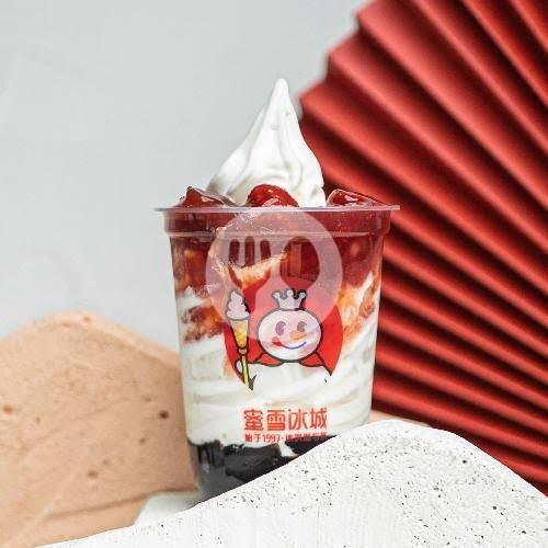 Strawberry Smoothies menu MIXUE TEGALSARI, CIREBON