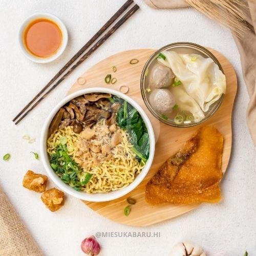 Bihun Ayam Jamur + Pangsit menu Mie Ayam Jamur Suka Baru Cab. Senen, Medan Satria