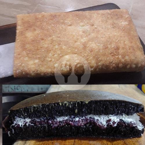 Biasa 2 Telor Bebek Daging Sapi + Ketan Klapa Susu Blackforest ( Sedang ) menu Martabak Suka Hati 99 Bang Johan, Pemuda