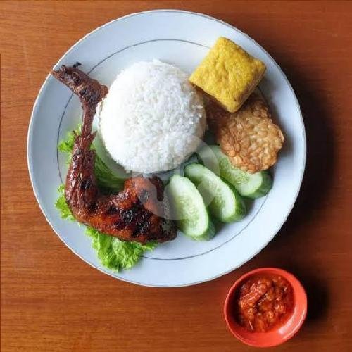 Paket Bebek Bakar Madu + Nasi + Tahu + Tempe menu Pecel Lele Mbak Yati, Bangka