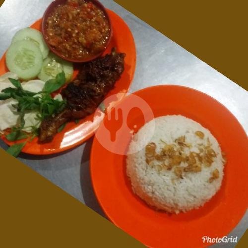Lele Kremes + Nasi menu Lele Kremes Cak Wafi, Godean