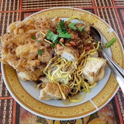 Tahu Kupat Telor menu TAHU KUPAT SIDO MAMPIR LA, Langenharjo
