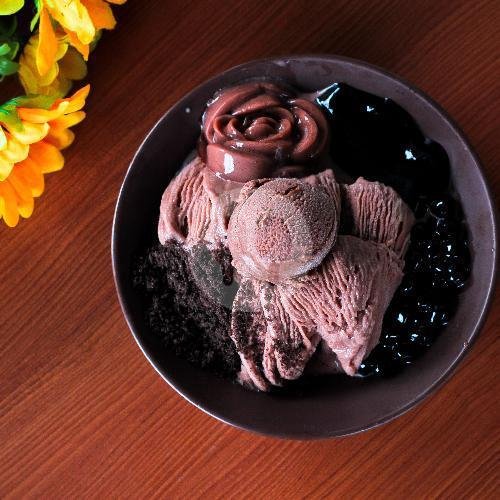 Coklat Snow Ice menu Oasis Cozy, Magelang