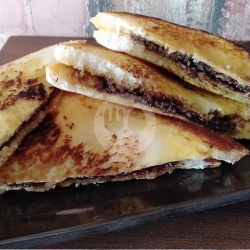 Review Kedai LakaLaka: Tempat Makan Cozy dengan Menu Juara di Pala Raya