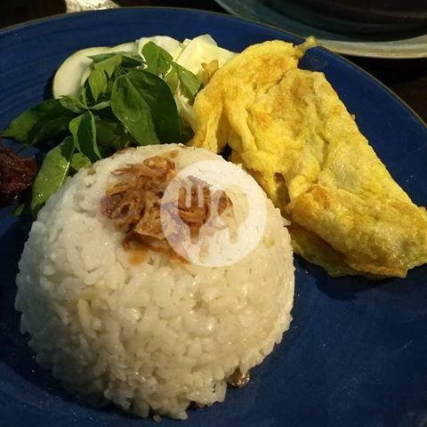 Nasi uduk ikan Kuniran menu PAKAR NASI UDUK