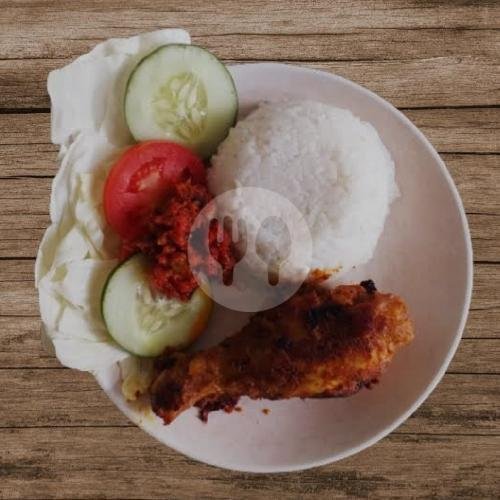 Es Teh menu Mie Ayam Taqwa, Tegalrejo