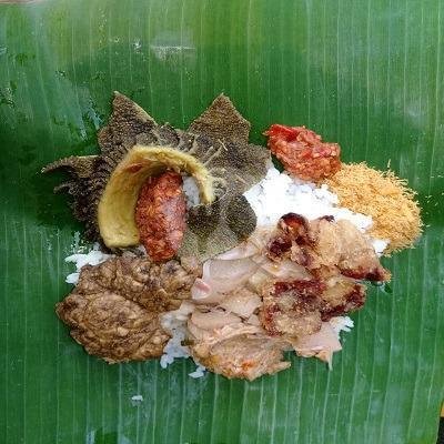 Nasi Campur Paru Basah menu Nasi Buk Gang Semarang, Puncak Mandala