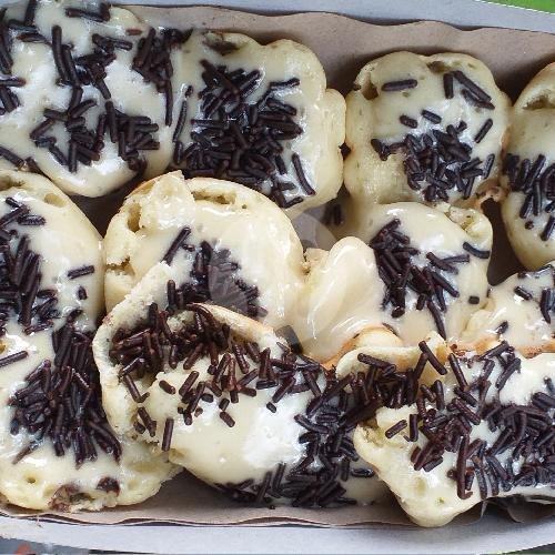 GREENTEA Nuttela Mix rasa rindu menu Kue Cubit Manganca, Taman Citarum