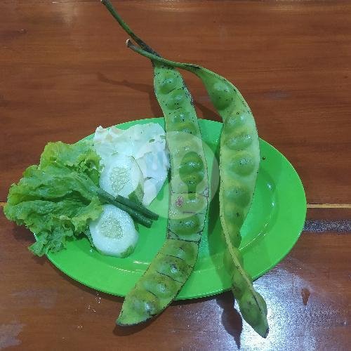 Kulit Goreng menu Penyetan Pak Man, Rogoyudan