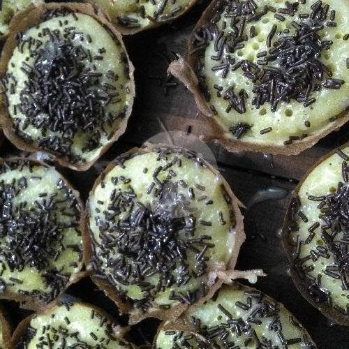 Misis Mlk menu Terang Bulan Syakila, Kaliwates