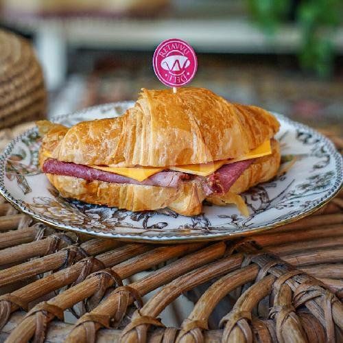 Croissant Almond menu Retawu Deli, Oro Oro Dowo