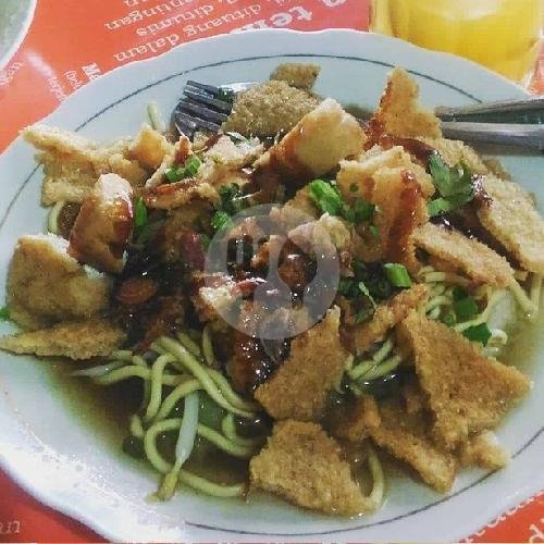 Mie Kopyok Jumbo menu Mie Kopyok Pak Dhuwur, Pujasera Kyai Saleh