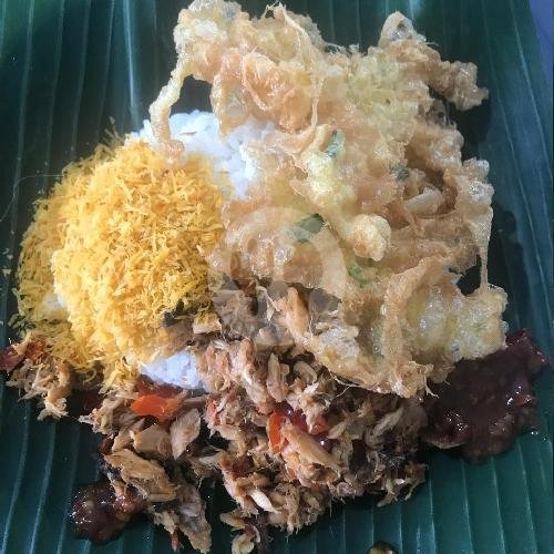 Nasi Rames Tongkol Pedas menu Warung Bu' Warni, Ikan Tombro Tunjungsekar, Merjosari