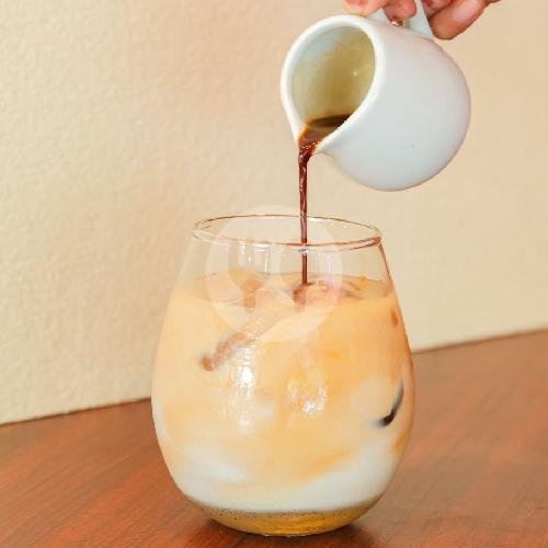 Es Kopi Rum Regal menu LAJAVA CAFE & RESTO, Merak Raya Blok D 12, Dusun I