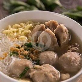 Pentol Besar menu Bakso Bakar Sholeh, Pakisaji