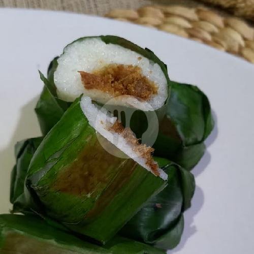 Kepala ayam goreng siram bumbu rica menu Nasi Uduk dan Nasi Bebek Spesial IBU JUJU KUNINGAN, Ciracas