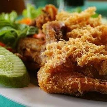 Bebek Goreng Crispy/Original + Nasi + Tahu Tempe menu Pecel Lele Putra Ronggolawe 06, Antapani Lama