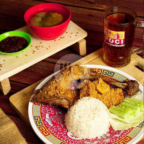 1 Ekor Ayam Goreng GMC menu Pawon GMC, Melati