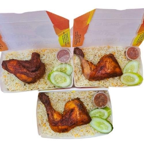 3 Box ayam+ nasi+ sambal menu Nasi Kebuli Tarbush, Condet Raya