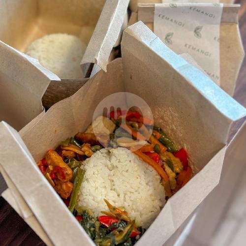 Review Menarik Restoran Kemangi Resto di Semarang: Makanan Enak dan Suasana Nyaman