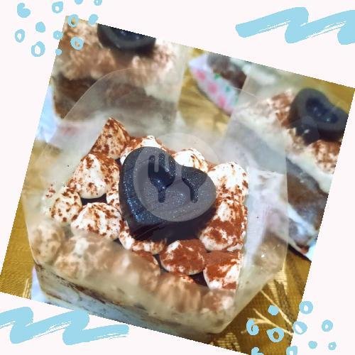 Bolen Pisang menu Dessy Patisserie, Raya Kopo