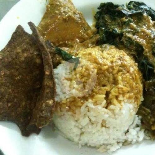 Nasi Ayam Bumbu Dada menu RM Minang Saiyo, Raya Siteba