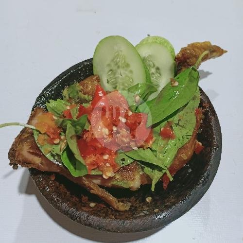 Ayam Penyet Sambel Ijo menu Ayam Goreng M. Andri, Babakan Jeruk