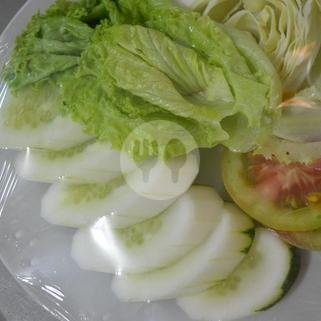 Karedok menu Ayam Goreng Suharti, Laksda Adisucipto