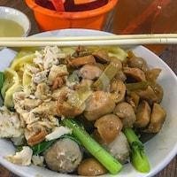 MIE GORENG SEAFOODD menu Mie Ayam Senjaya, Tebet