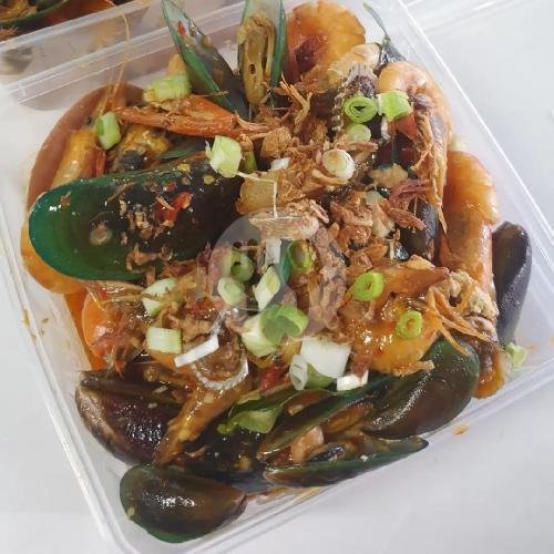 Cumi  Pelangi 250g menu Dshaka Oemah Seafood & Dimsum