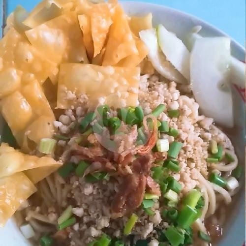 Mie Pangsit + Bakso menu Pangsit & Mie Ayam Dan Bakso Cak Mol, Landungsari