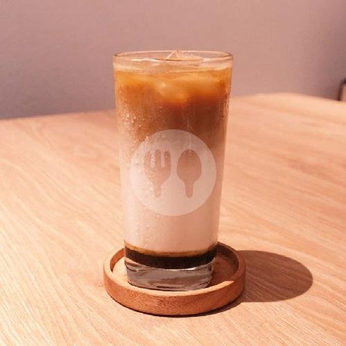 Es Kopi Anak Gamat menu Kafe Gamat Pejompongan