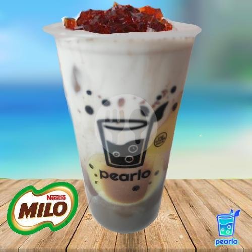 Strawberry Jump menu Pearlo, Sedati