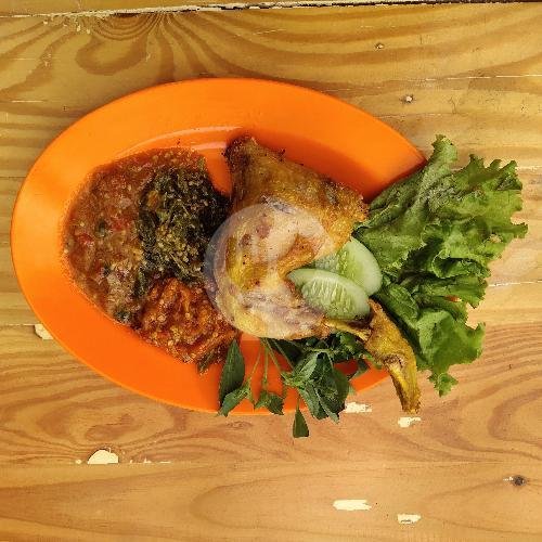 Ayam Goreng Paha menu Pecel Lele Damai