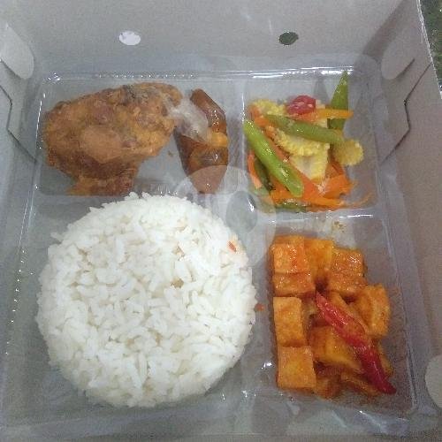 Nasi Box Super 1 menu Warung Tegal Aero ibu Lina, Ketintang