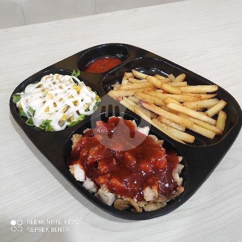 Chicken Salad Bento Nasi + Hot Lava menu Geprek Bento, Slawi