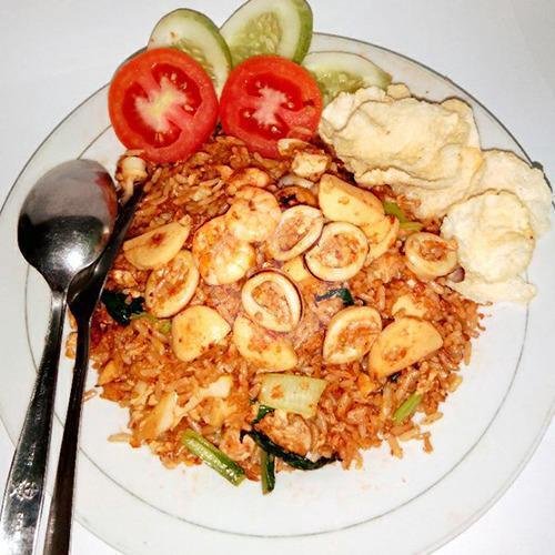 Nasi Goreng Tepeso (teri Pete Bakso) menu Nasi Goreng Roni, Kebon Nanas