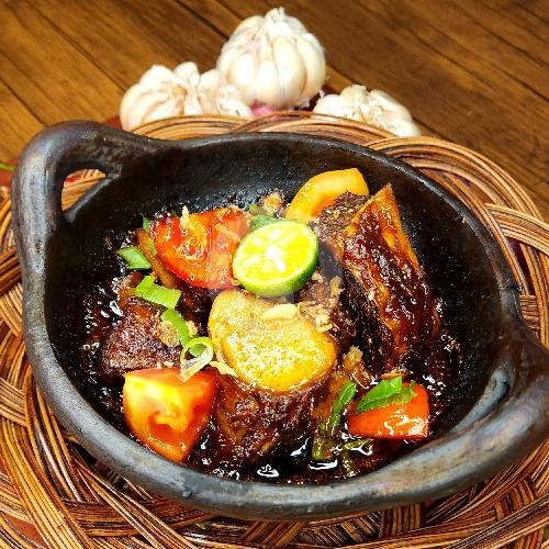 Sop Iga Enak menu Iga Bakar Pojok Rasa Batununggal