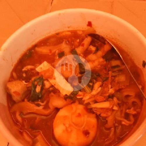 baso ikan ceker pedez menu Seblak Kiss, Pesantren