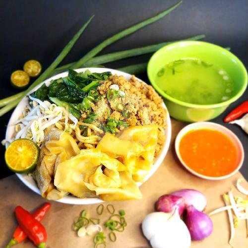 Bakmie Ayam Bakso menu Bakmie Ayam Bangka Akong, Cengkareng