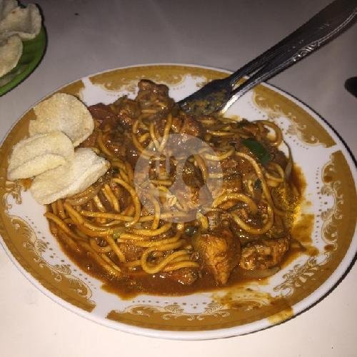 Nasi Goreng Kampung Spsial Ayam + Telur menu Mie Aceh Kota Juang, Pemuda