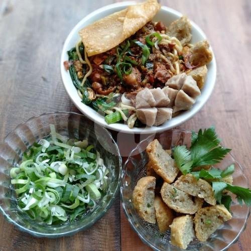 Bakso Komplit menu Mie Ayam dan Bakso Babaran, Cab Kasihan