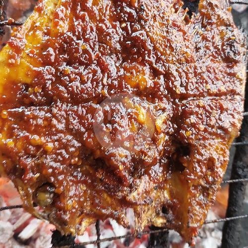 Es Buah Special menu Cak Lutfi Sari Laut Ikan Bakar Situbondo, Food Terrace Mastrip