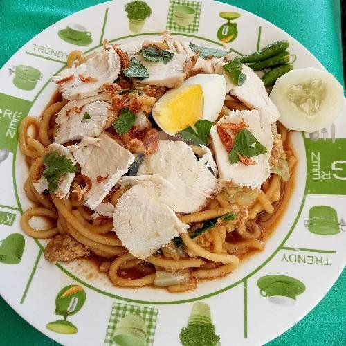 Telur Dadar menu Mie Kluntung Bu Narsih, Wiyung