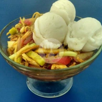 Rujak Es Krim Handayani: Surga Kuliner di Kemayoran yang Wajib Dicoba!