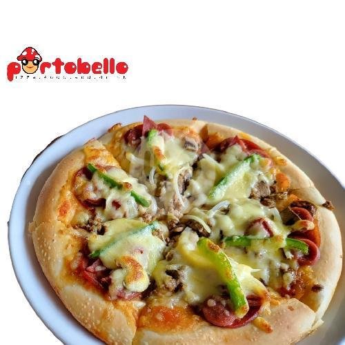 Portobello Pizza: Restoran Cozy dengan Pizza Lezat di Halmahera, Semarang