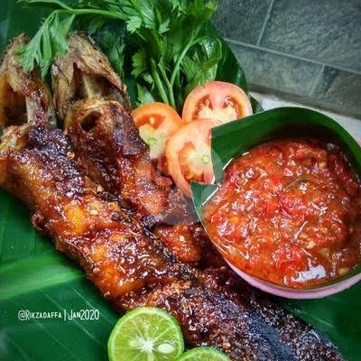 Paket Ayam Kremes + Lele Kremes + Tempe Tahu menu Pecel Lele Putri Ndeso, Rawa Bebek