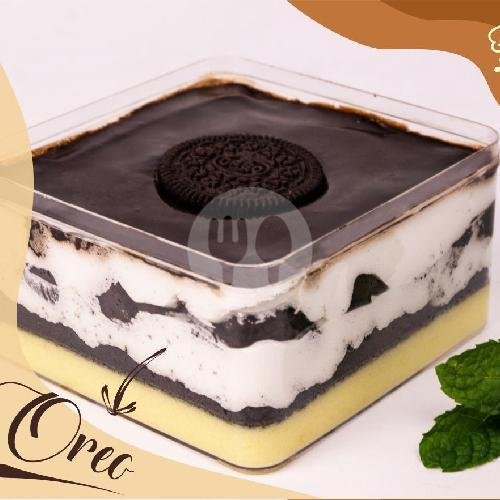 Kue Dessert Box Oreo menu Fuyuku dessert Box